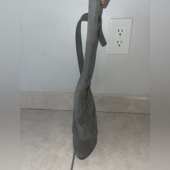 Shark Lock Boot - Picture 5 of 15